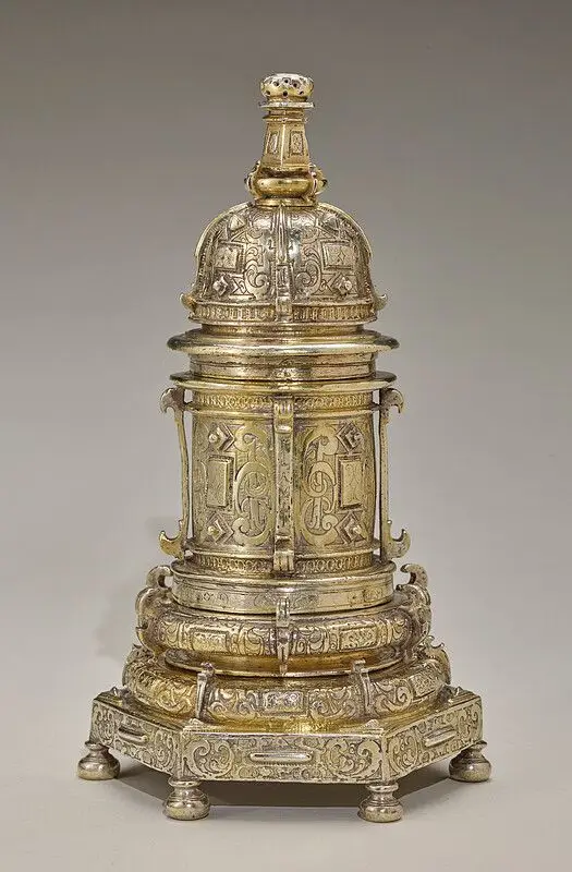 Salt cellar by Peru