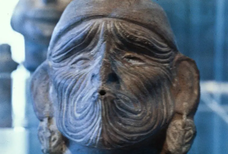 Portrait jar by Moche artist