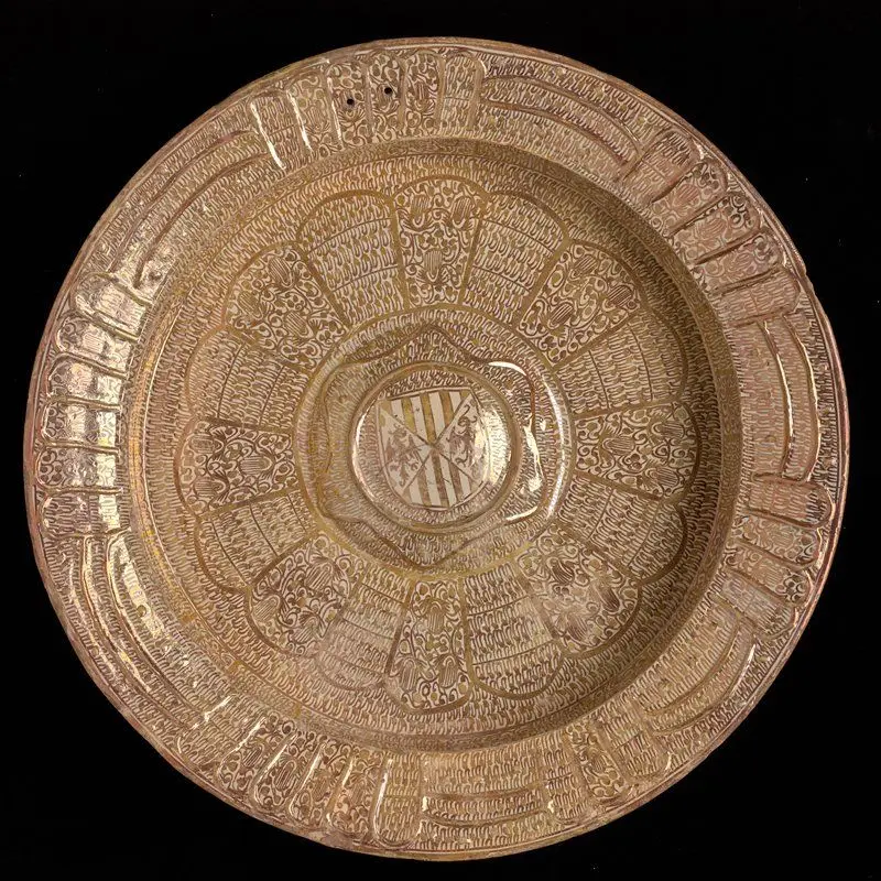 Deep basin by Spain (Manises, Valencia)