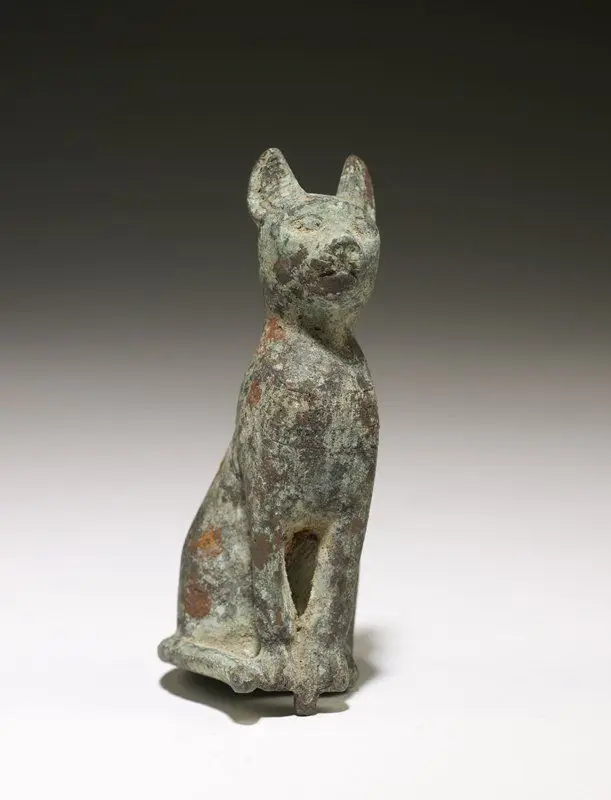 Cat sculpture by Egypt