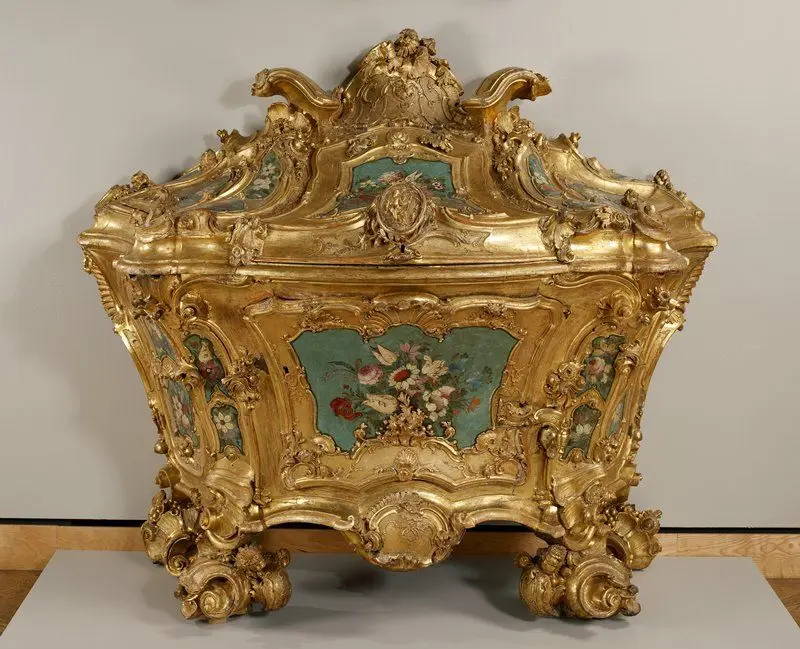 Writing desk by Italy (Venice)