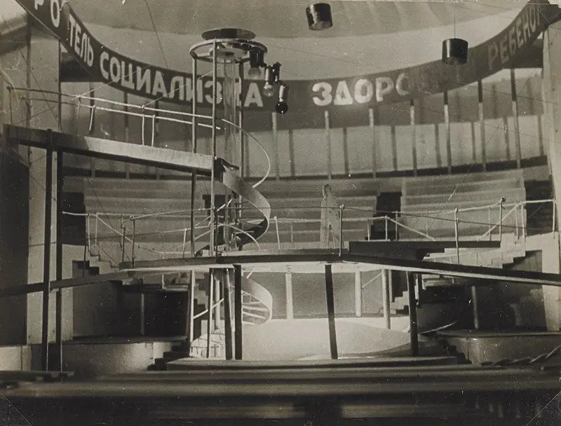 Model for Meyerhold Theatre by El Lissitzky (Lazar Markovich Lissitzky)