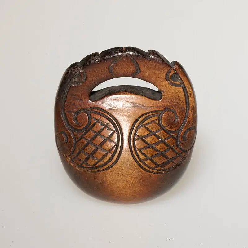 Netsuke [Basket] by Japan