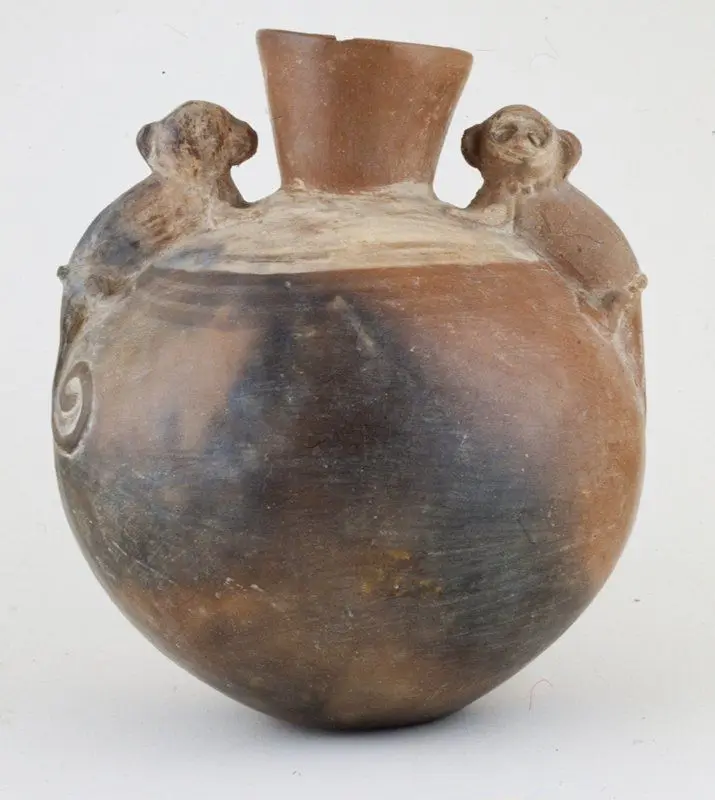 Asymetrical globular vessel by Moche artist
