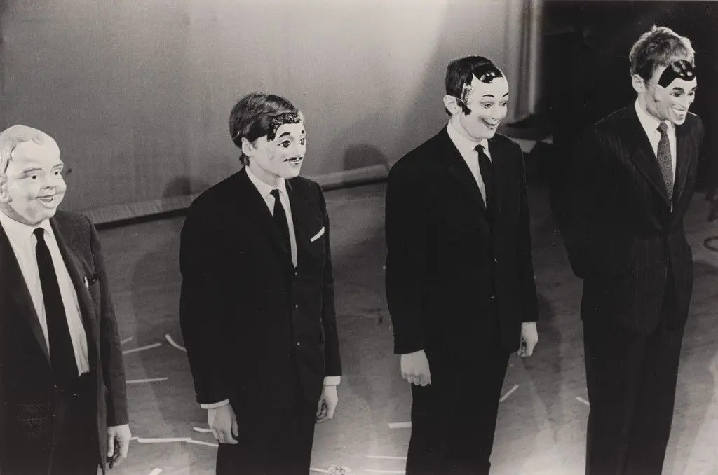 Laughing, performed during Internationaal Programma/Niewste Muziek-Nieuwste Theater/Nieuwste Literatuur, De Kleine Komedie, Amsterdam, December 18, 1963 by Willem de Ridder