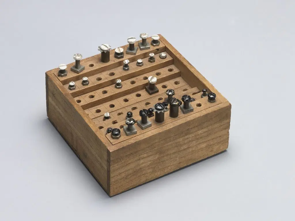 Nut & Bolt Chess by Takako Saito