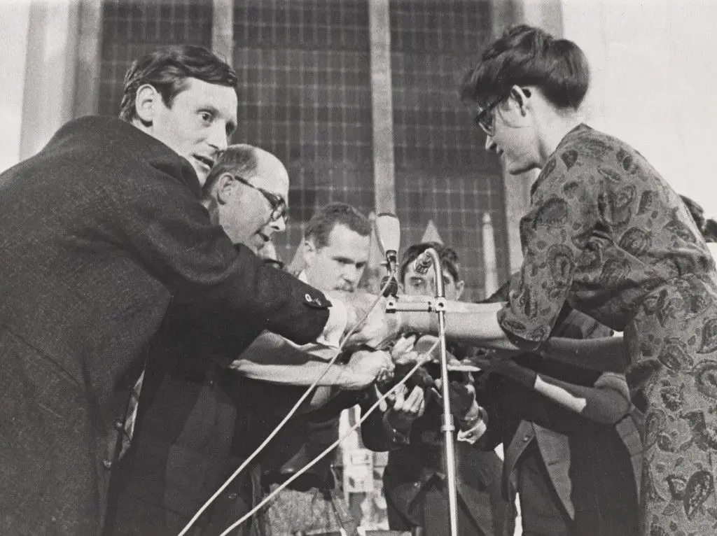 Nivea Cream Piece for Oscar Williams, performed during Fluxus/Musik og Anti-Musik/det Instrumentale Teater, Nikolai Kirke, Copenhagen, November 23, 1962 by Alison Knowles