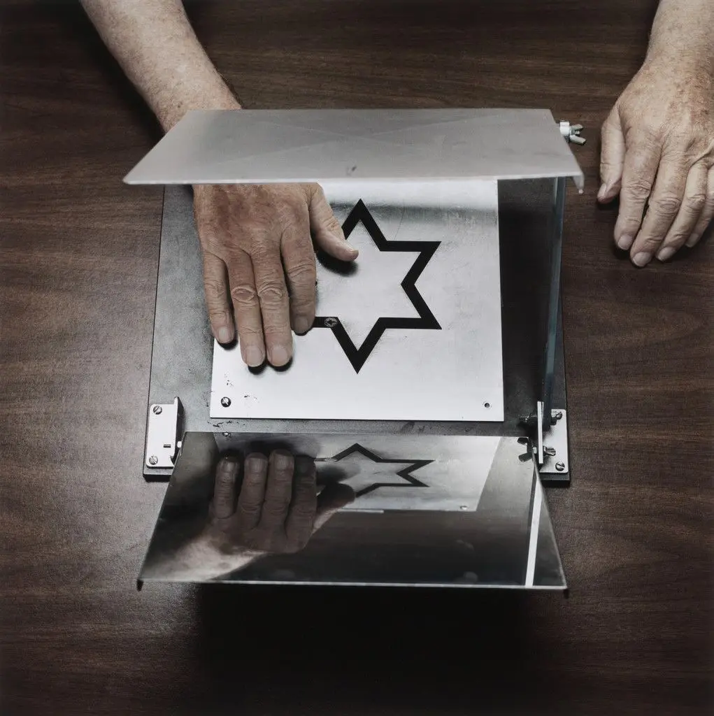 Mirror Tracing Task by Kerry Tribe