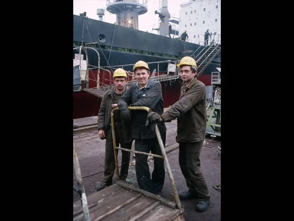 Fish Story: Walking on Water (Chapter 9) by Allan Sekula