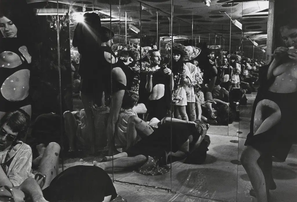 Mirror Performance, New York by Harry Shunk, János Kender, Yayoi Kusama