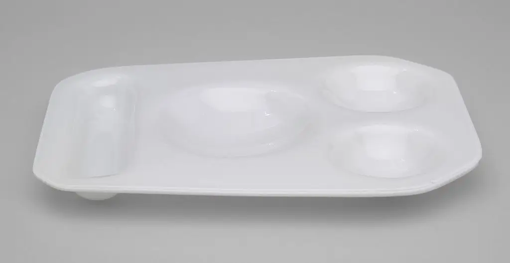 Dish (model 9768) by Alvar Aalto