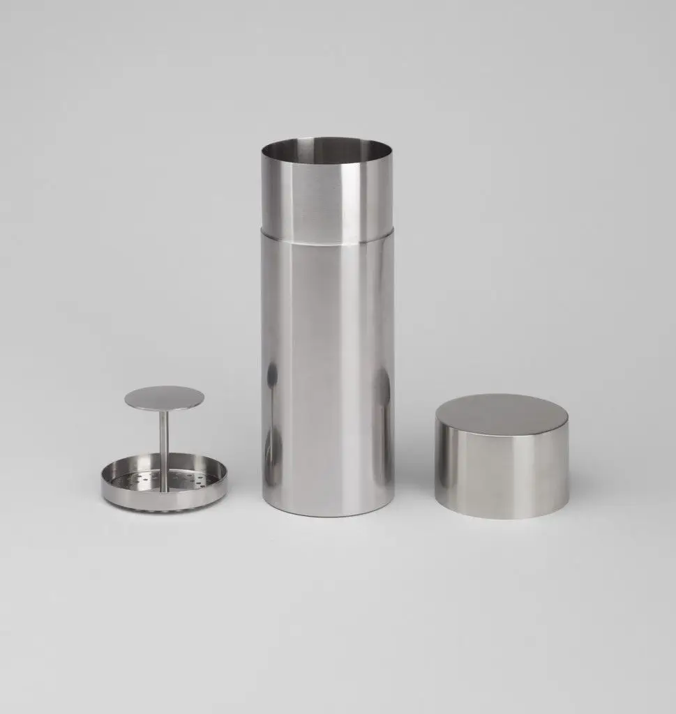 Cylinda Cocktail Shaker by Arne Jacobsen