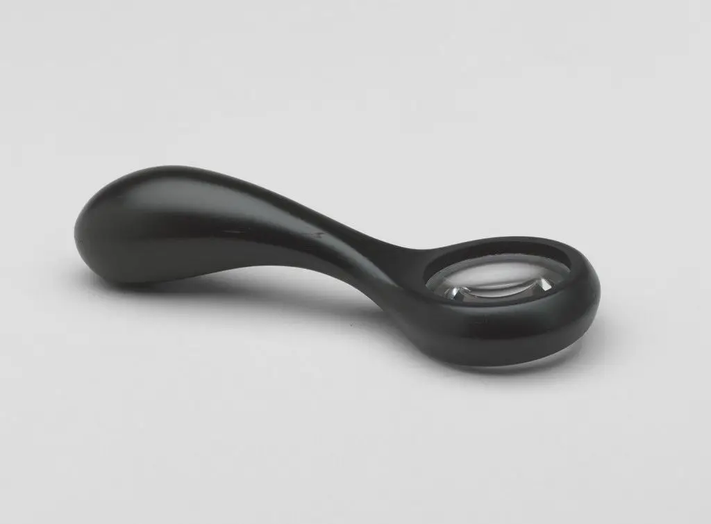 ClearVision II Hand-Held Magnifier by Gordon Randall Perry