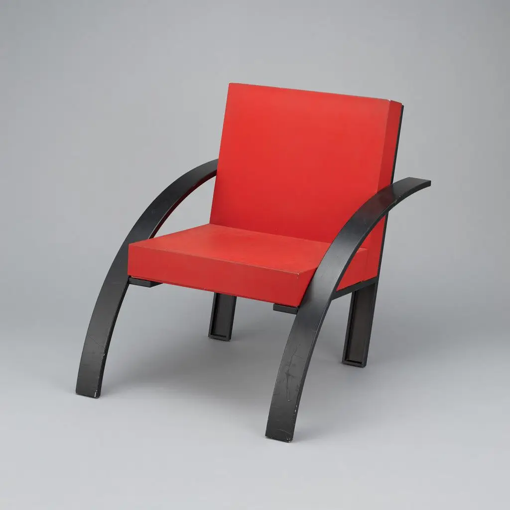 'Parigi' armchair by Aldo Rossi