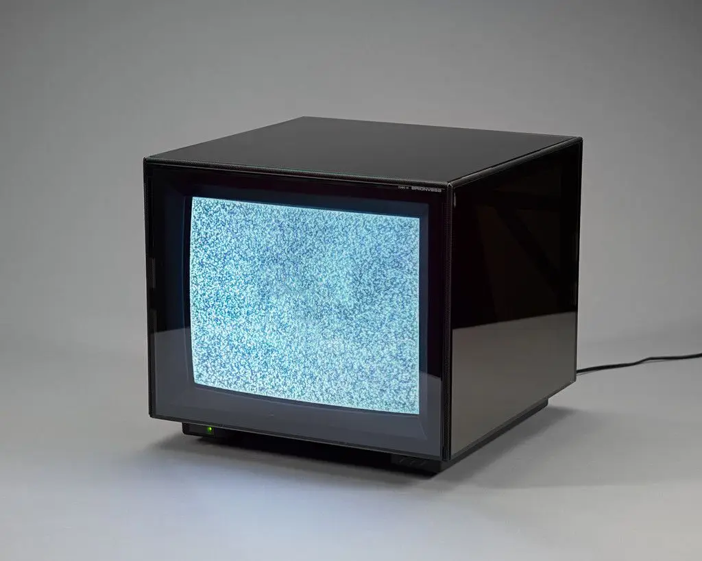 Cubo 15 television by Mario Bellini