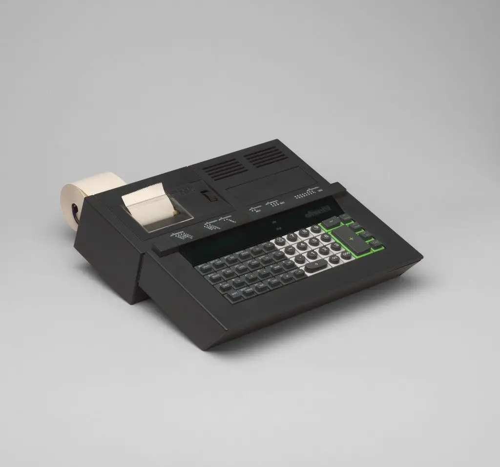 Logos 80 Programmable Electronic Calculator by Mario Bellini