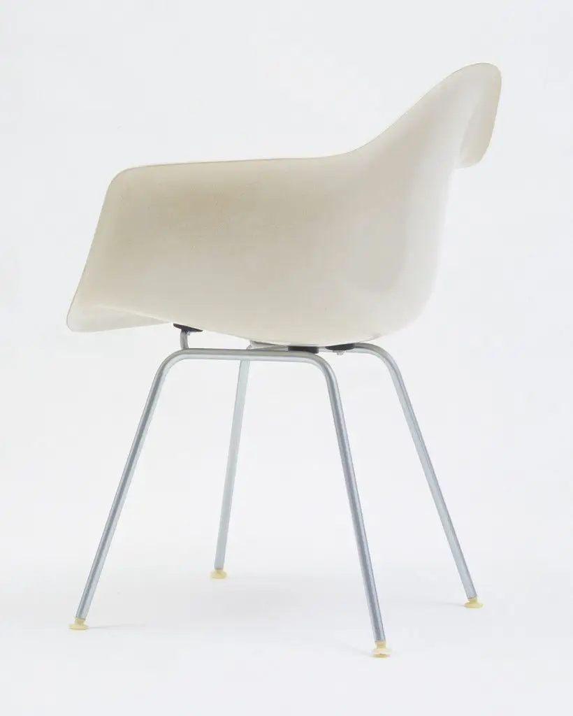 Armchair (model DAX) by Charles Eames