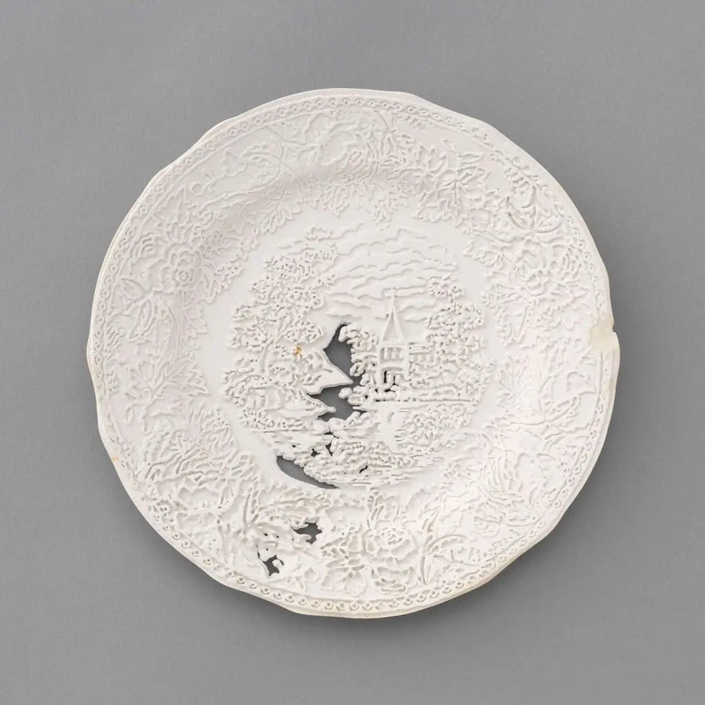 Tracing\Piece 2 by Caroline Slotte
