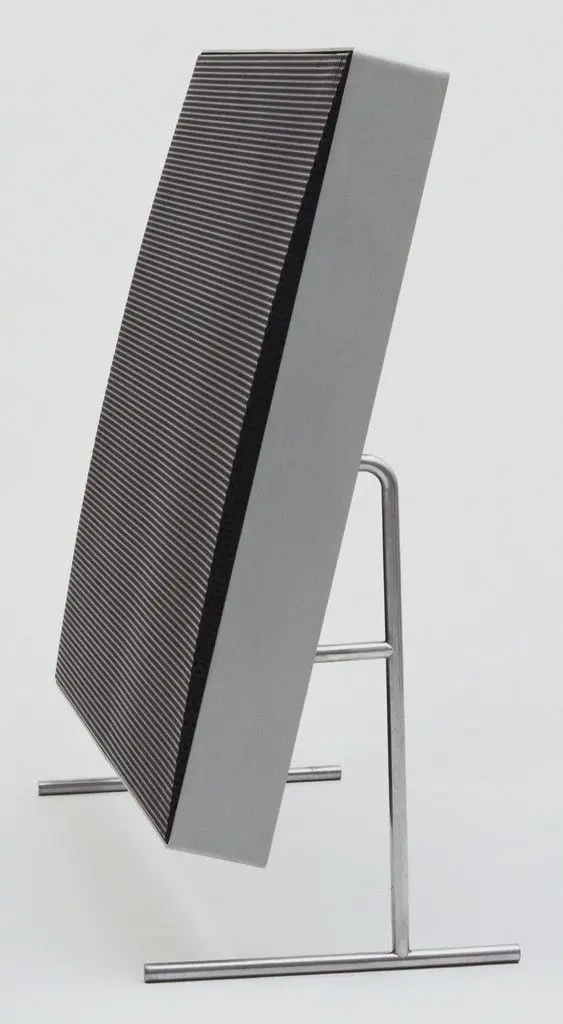 Speaker (model LE 1) by Dieter Rams