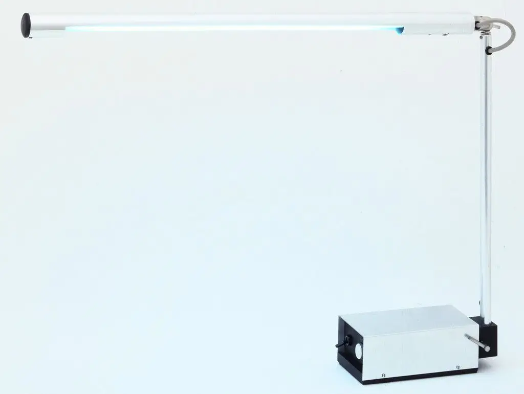 Cantilever Desk Lamp (model 41555 mark 2) by Gerald Abramovitz