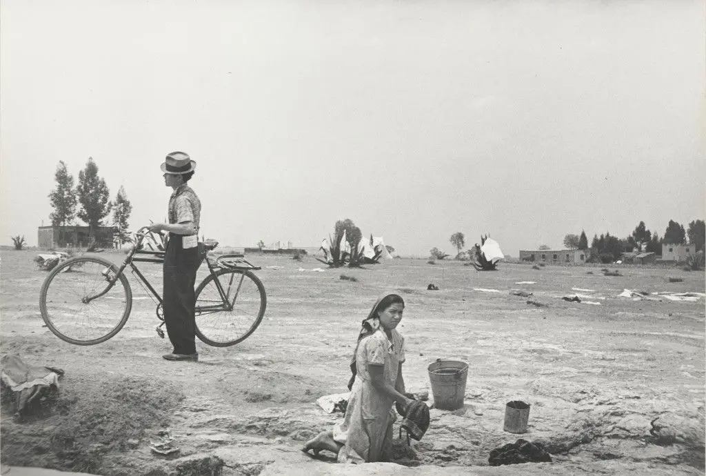 Mexico by Helen Levitt