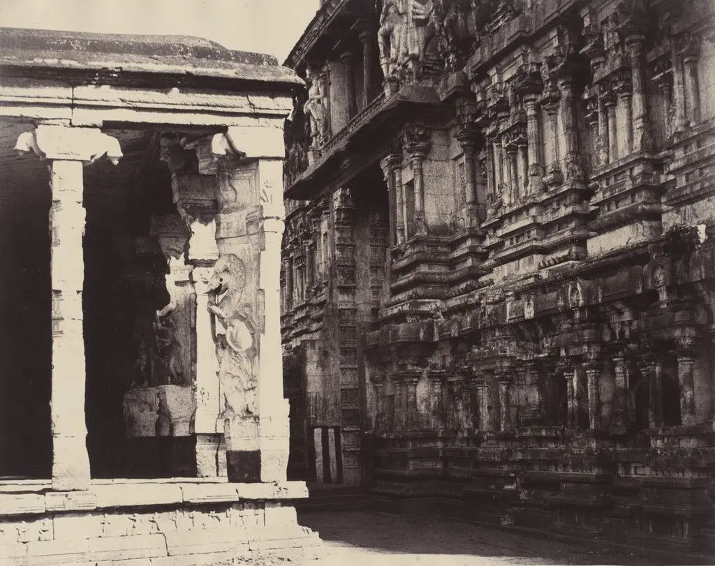 The Inner Façade of the Gateway of the East Gopuram, Great Pagoda, Madura by Linnaeus Tripe