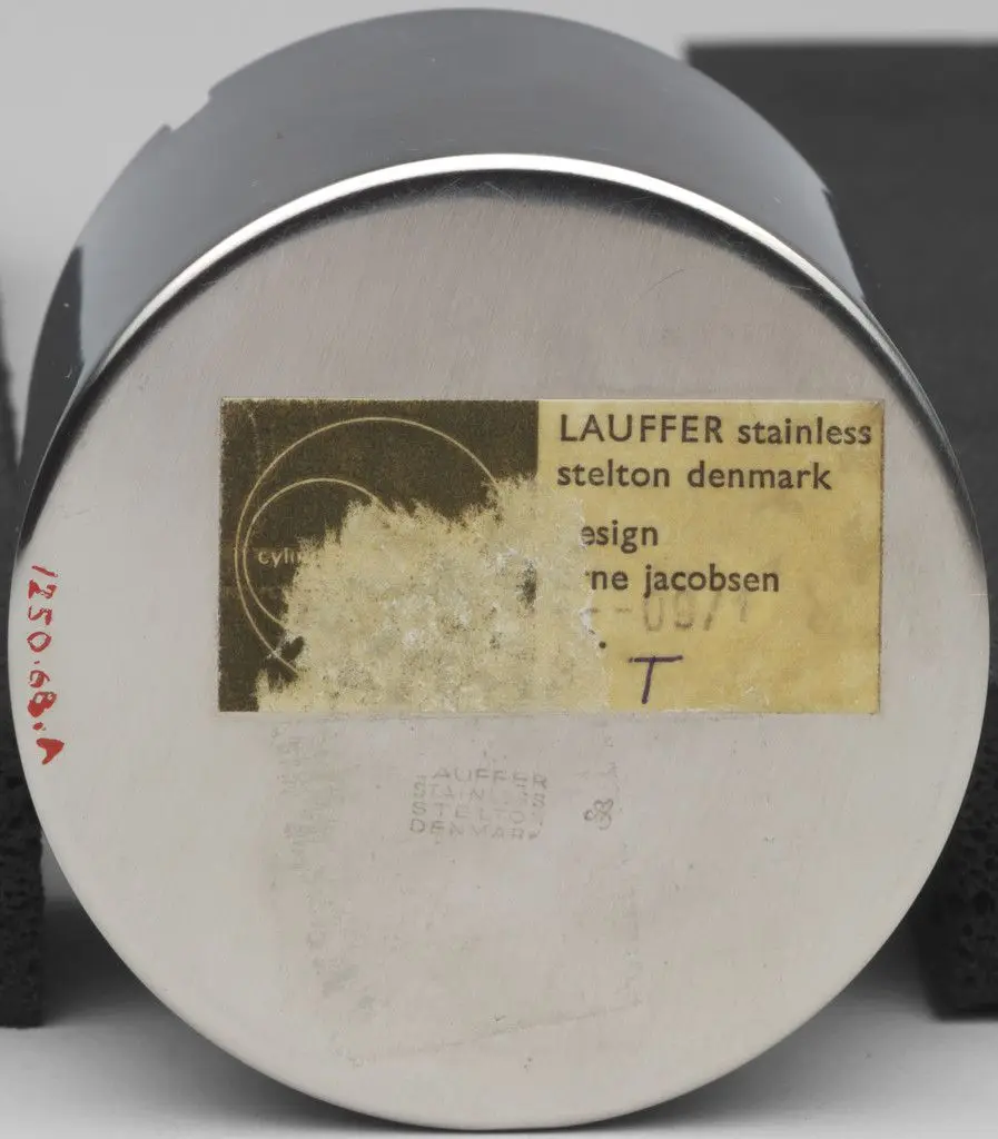 Cylinda Ashtray by Arne Jacobsen