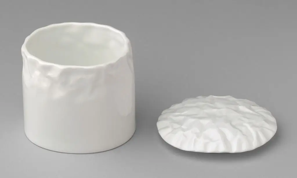 Crinkle Pot (model CR-104) by Makoto Komatsu