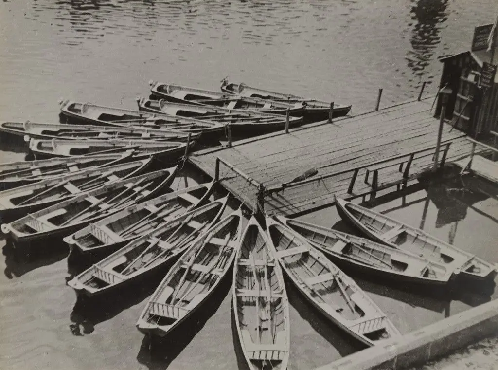 Boats by Aleksandr Rodchenko