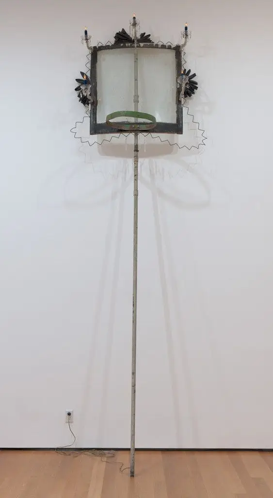 High Falutin' by David Hammons