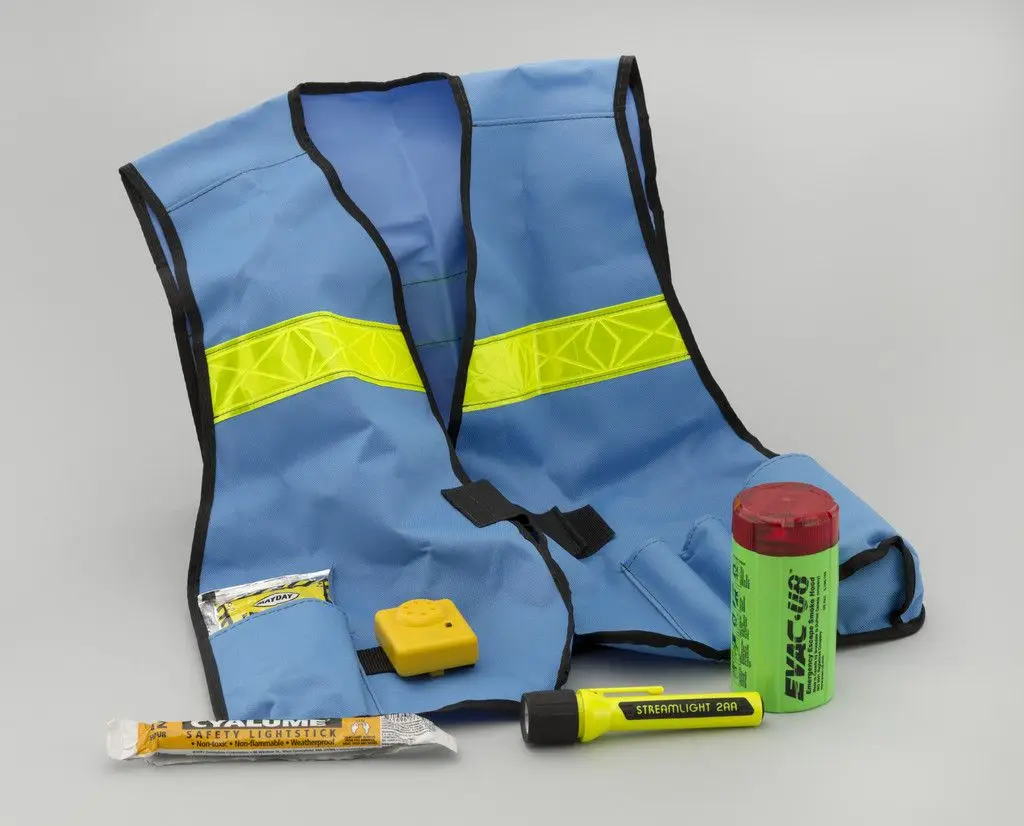 Personal SafetyPac by Humanscale, Pollen Design, Ed Kilduff, Paul Treible, Jon Leyfert, Computer Design, Inc., Manuel Saez, Marc Plawner, Erika Gerzsenyi, Dean Chapman