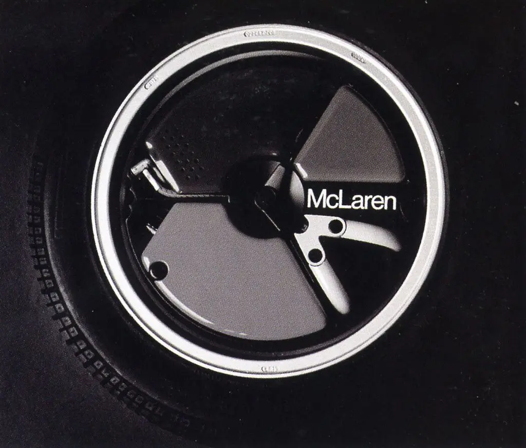 Emergency Safety Kit for motorists by Carlson Technology, Inc., Dennis Carlson