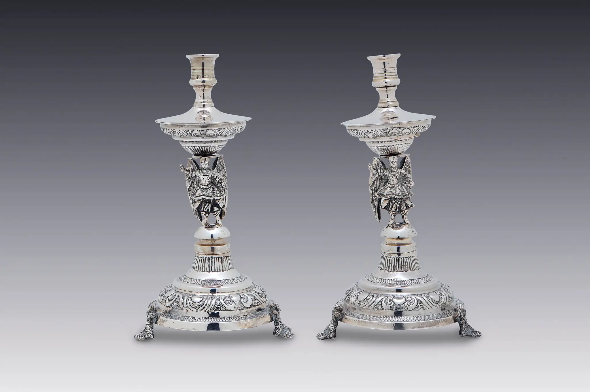 Candeleros by Anonimo