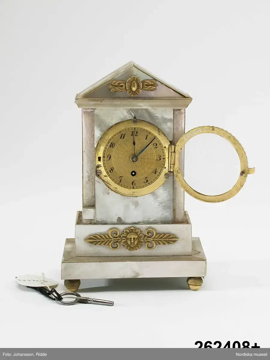 Bordsur by Dufour, B