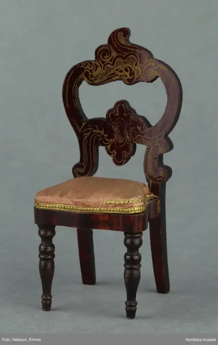 Stol by Rosen, Ella von