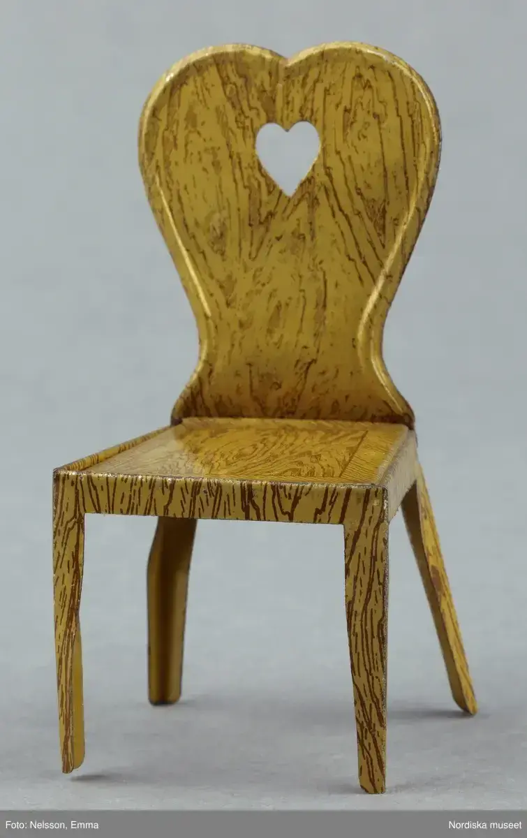 Stol by Rosen, Ella von