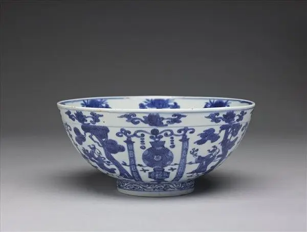Bowl with lanterns and immortals decoration in underglaze blue by Unknown artist