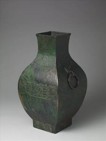 Bronze square wine vessel (fang) by Unknown artist