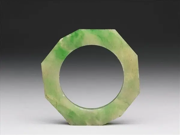 Jadeite decagonal ring by Unknown artist