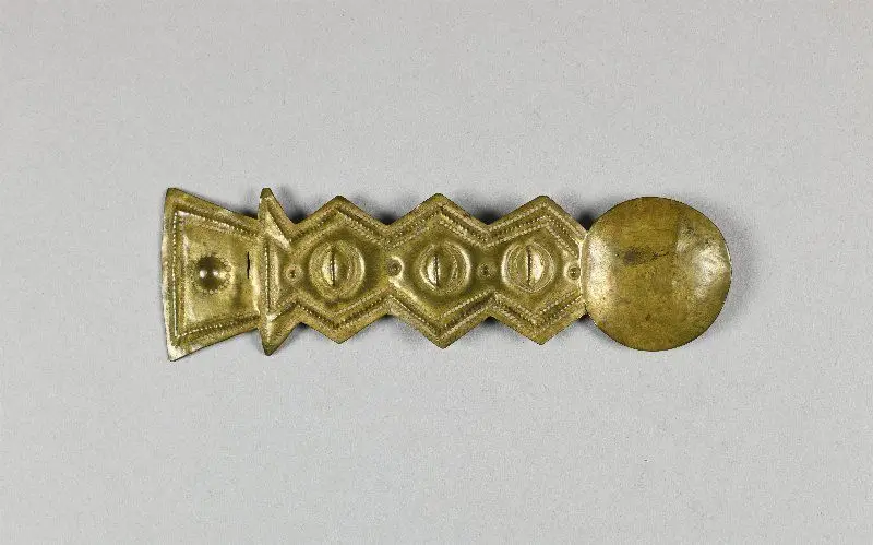 Gold Dust Spoon, Saawa by Unknown artist