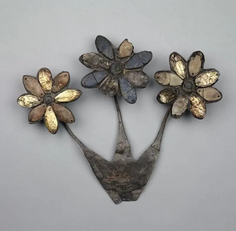 Flower, Hair Comb by Unknown artist
