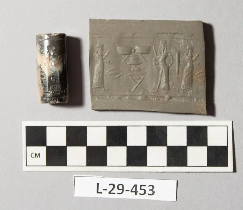 Cylinder Seal by Unknown artist