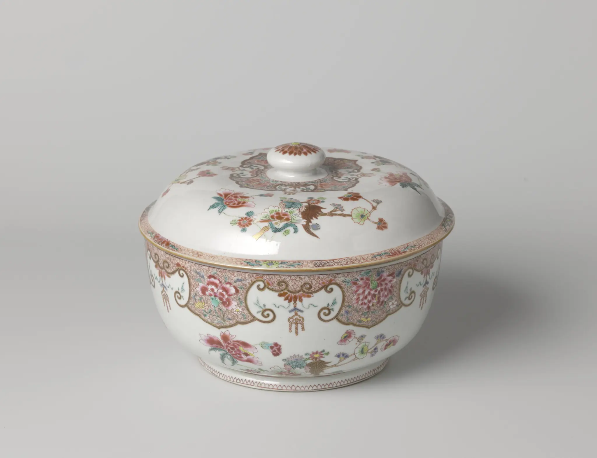 Covered tureen with groups of flowers and ornamental border by anonymous