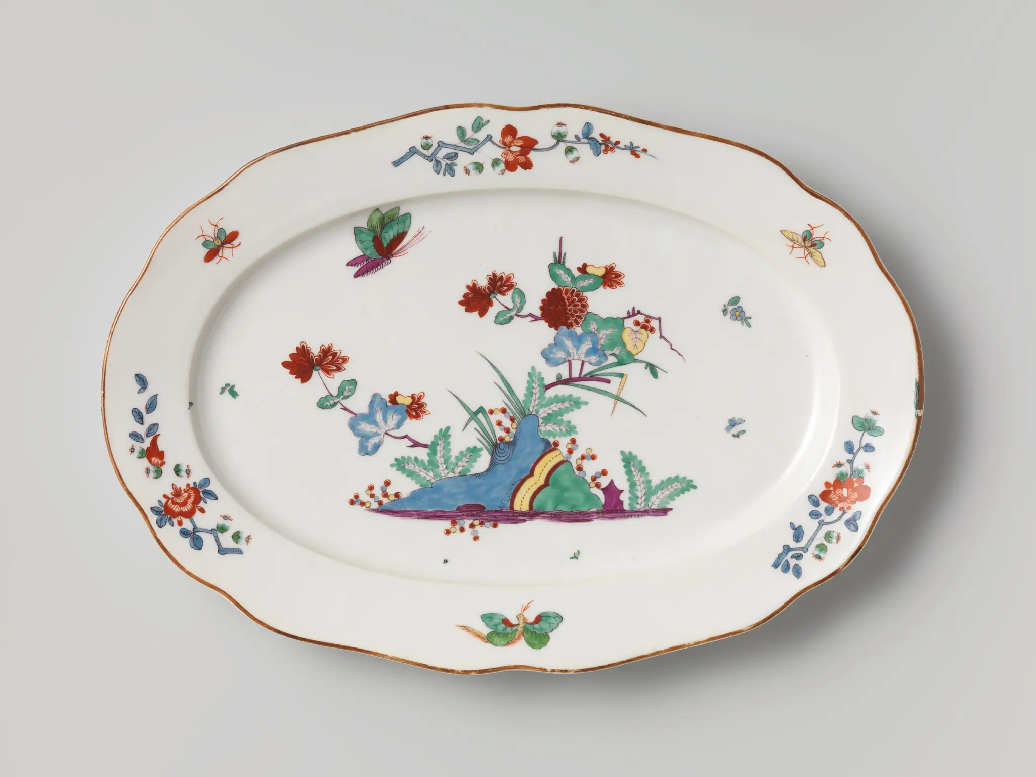 Schotel van porselein by Manufacture Oud-Loosdrecht