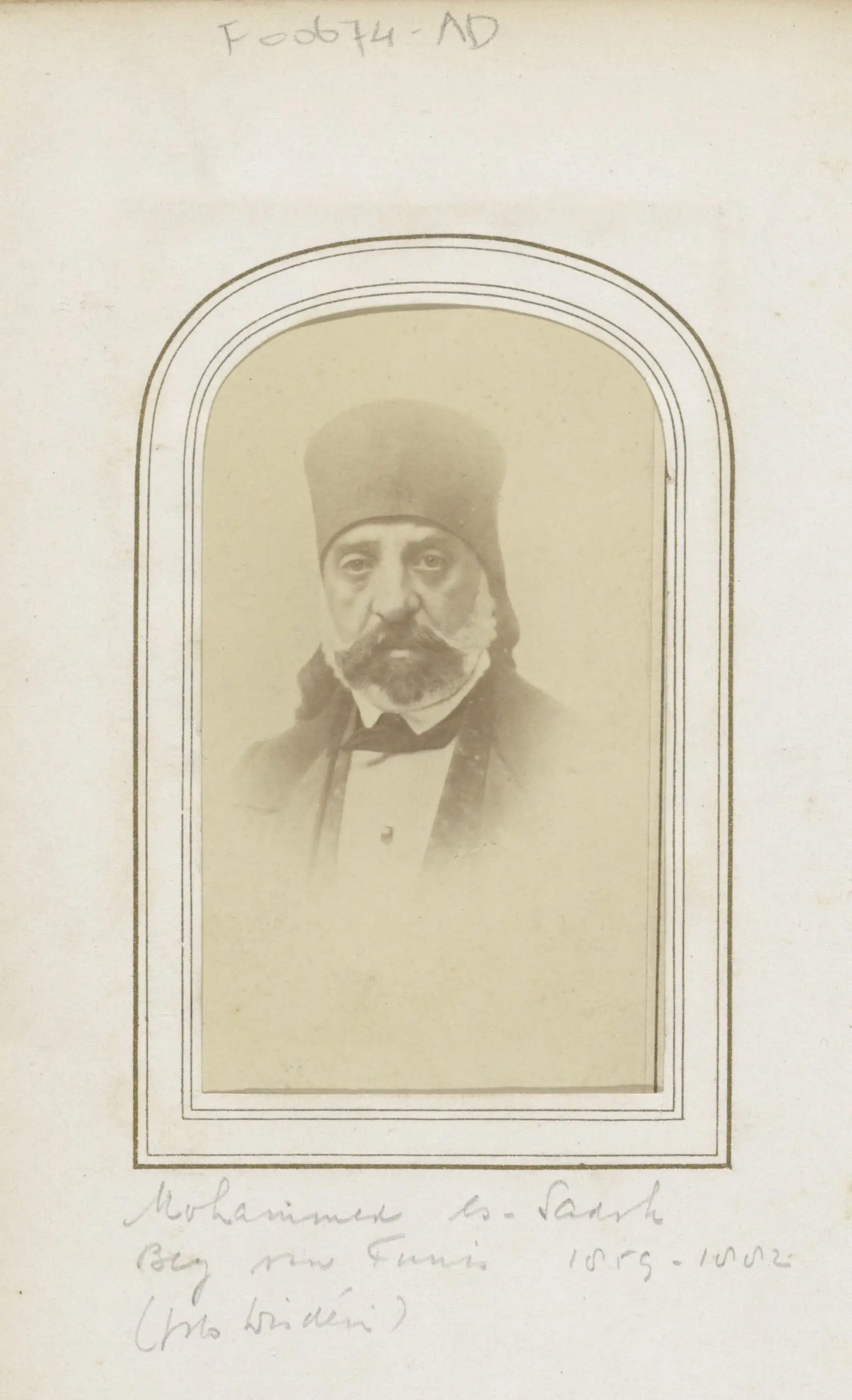 Portret van Mohammed III as-Sadiq, bey van Tunis by André-Adolphe-Eugène Disdéri