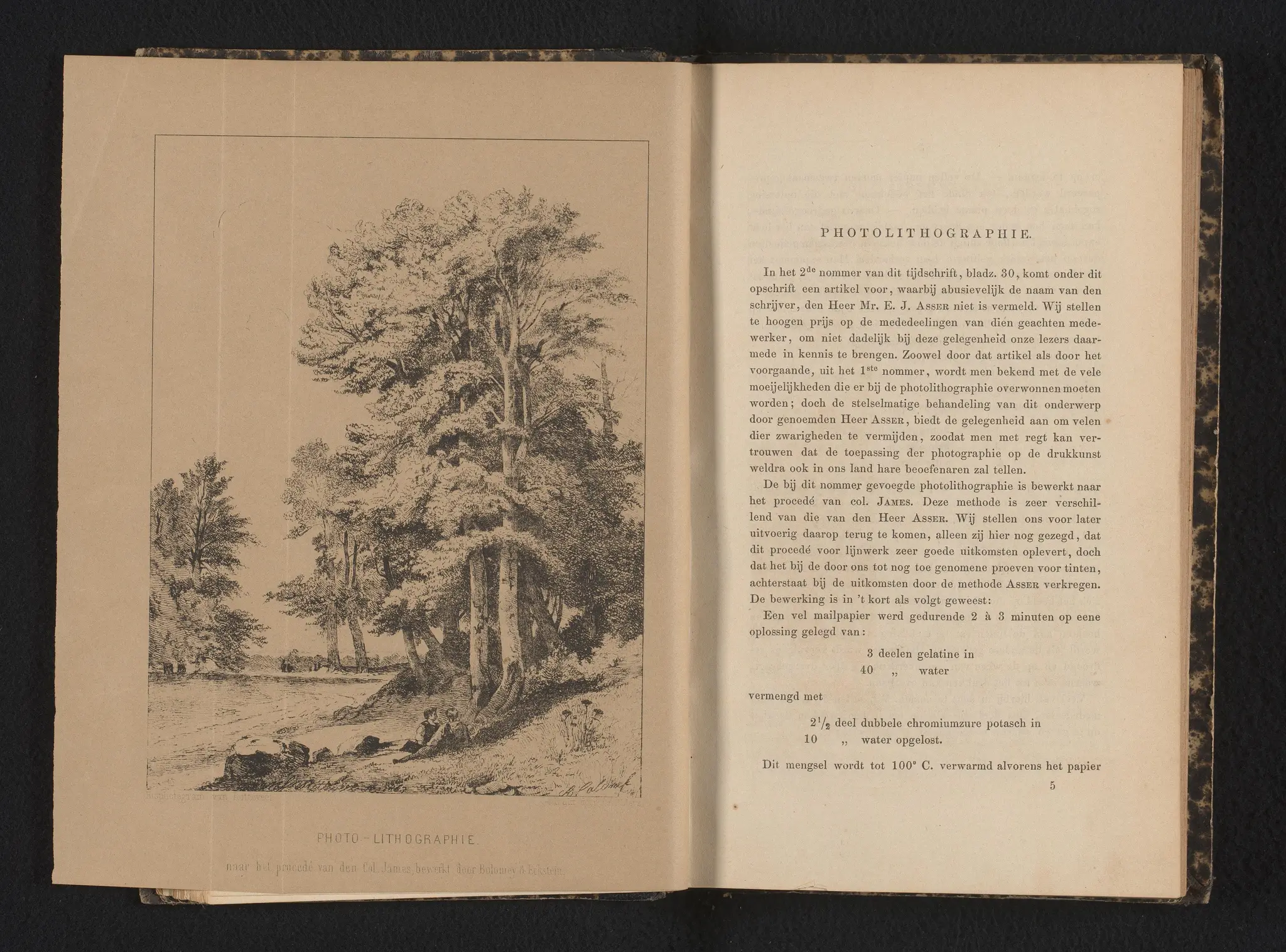 Fotoreproductie van een ets voorstellende mensen onder bomen in een landschap by Unknown artist