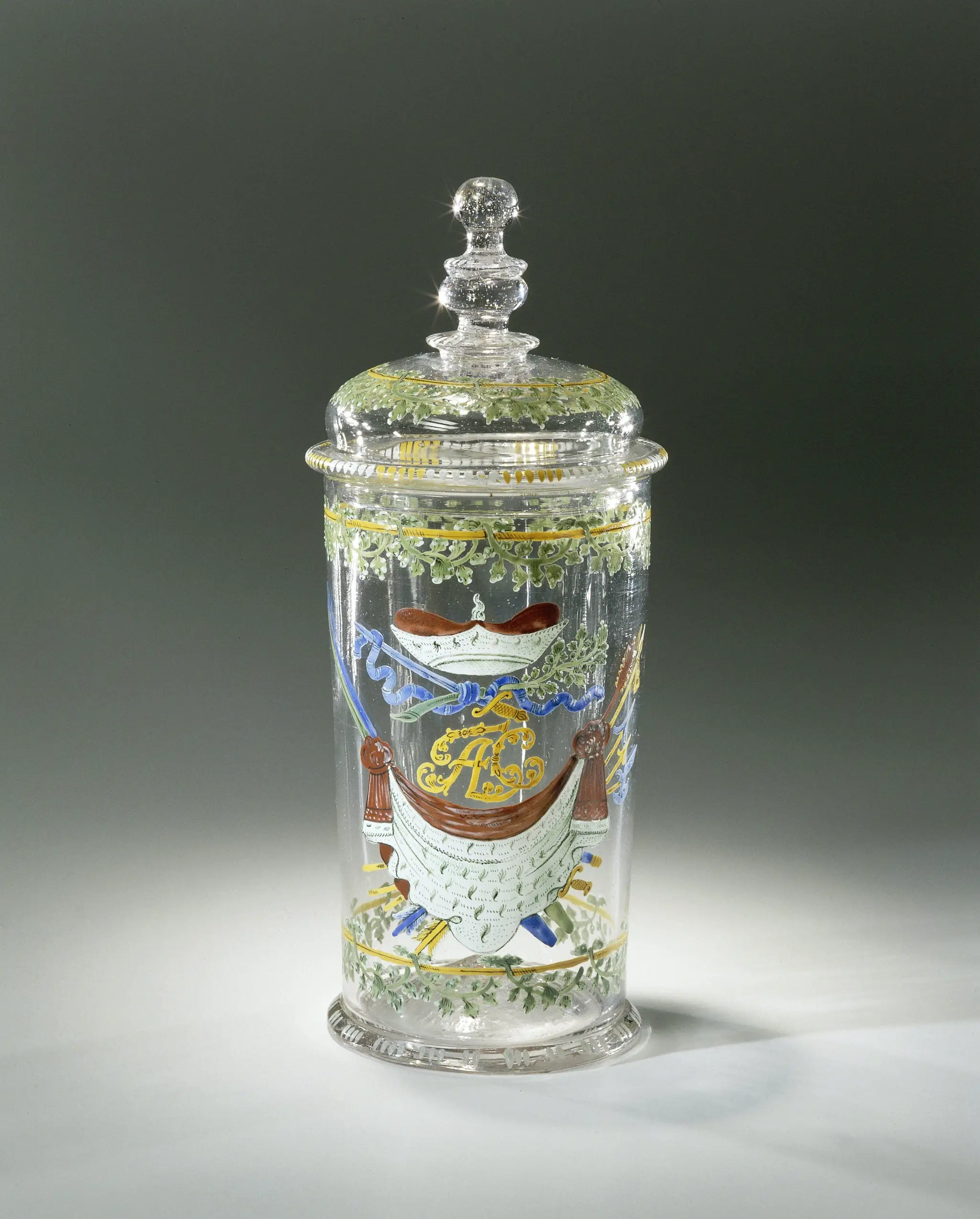 Hofkellereiglas met deksel en monogramm FAC by anonymous