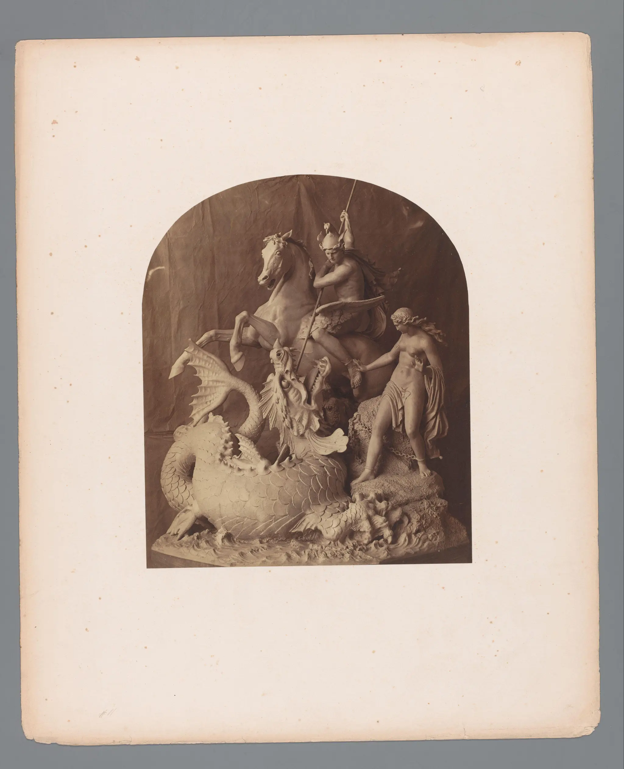 Sculptuur van Perseus en Andromeda door William Andrews Nesfield by Charles Thurston Thompson