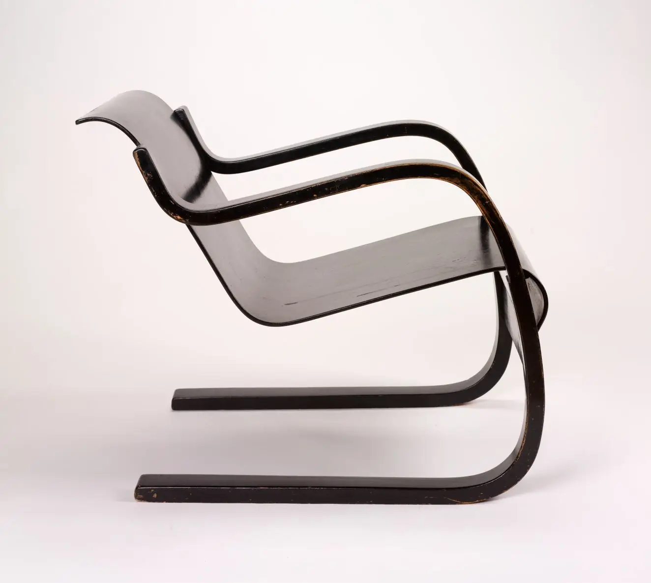Armchair (model 31) by Alvar Aalto