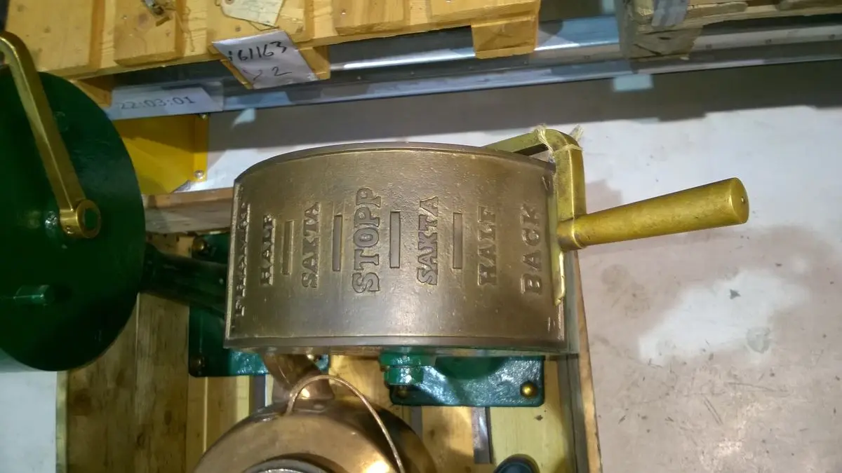 Maskintelegraf från okänt fartyg by Unknown artist